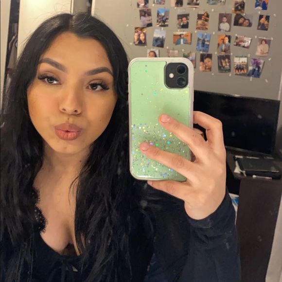 Meet your Posher, Jocelyn - Picture 1 of 1